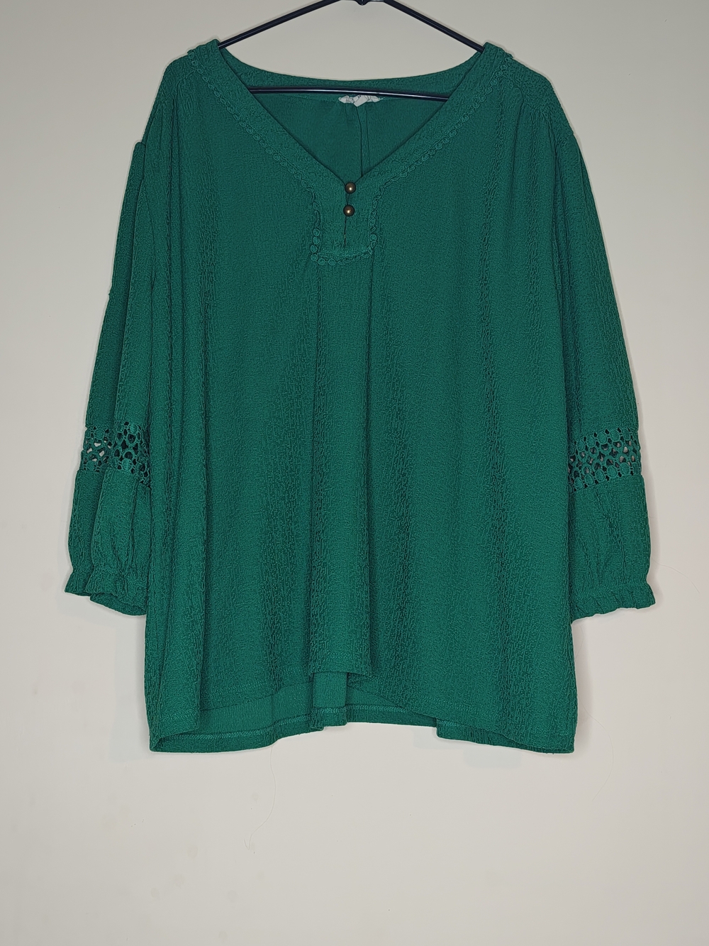 Como Blu Women’s Green Long Sleeve V-Neck Blouse 3X